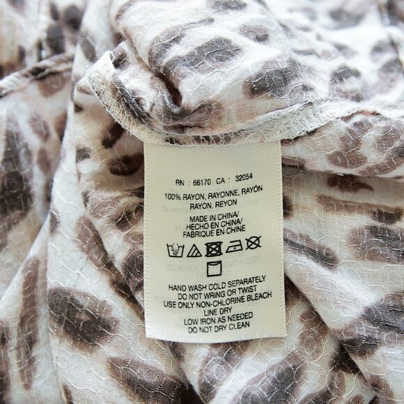 Copied - ANTHROPOLOGIE X MAEVE Animal print light-weight top blouse size 4 S - Picture 4 of 5